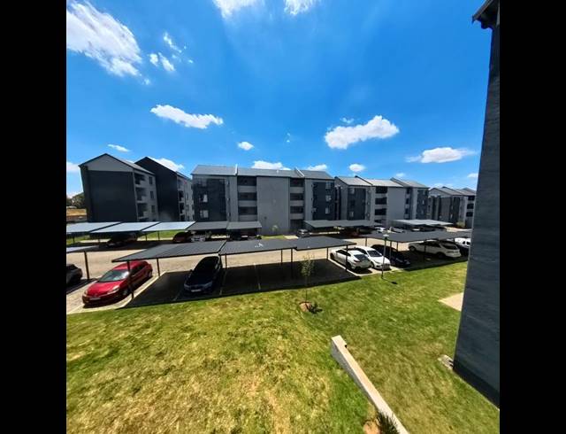 1 BEDROOM APARTMENT FOR SALE IN GLEN AUSTIN